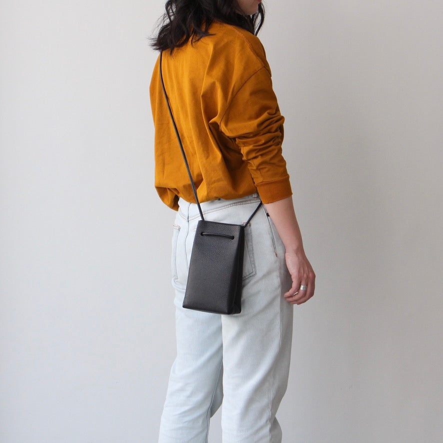 PG19 / PG LEATHER SHOULDER TOTE : XS | ref. / Web Store